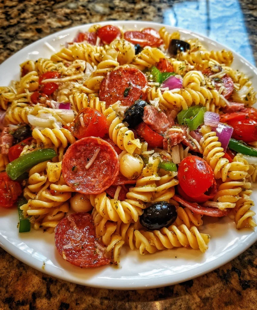 Italian Dressing Pasta Salad – Fresh, Zesty & Bursting with Mediterranean Flavor!